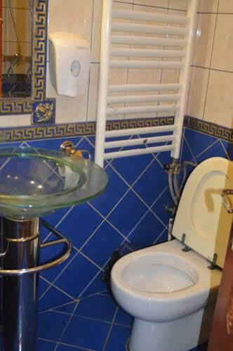 Dali Apartments Скопие Екстериор снимка